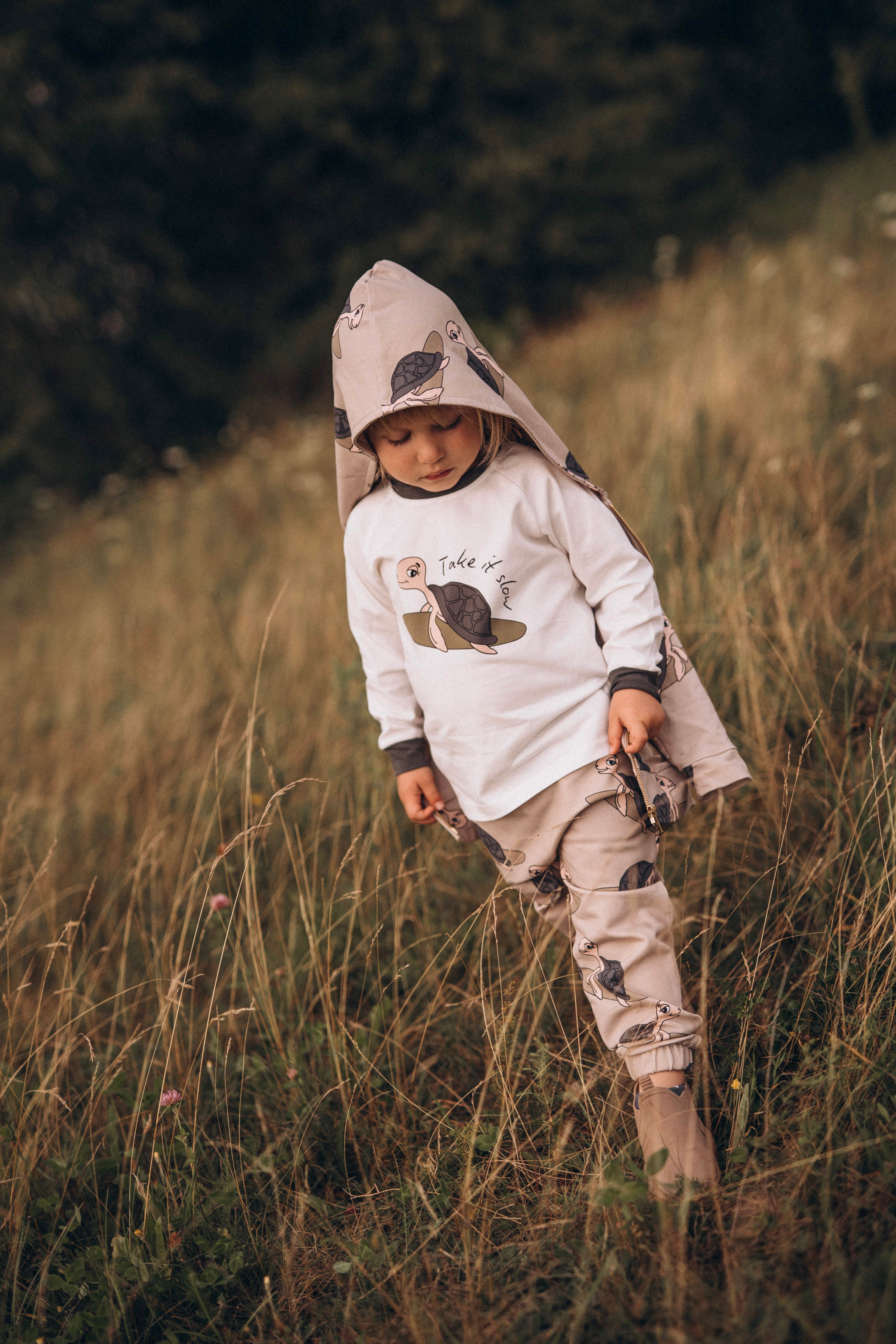 Spodnie dresowe dziecięce Żółwik Khaki – ujęcie 5