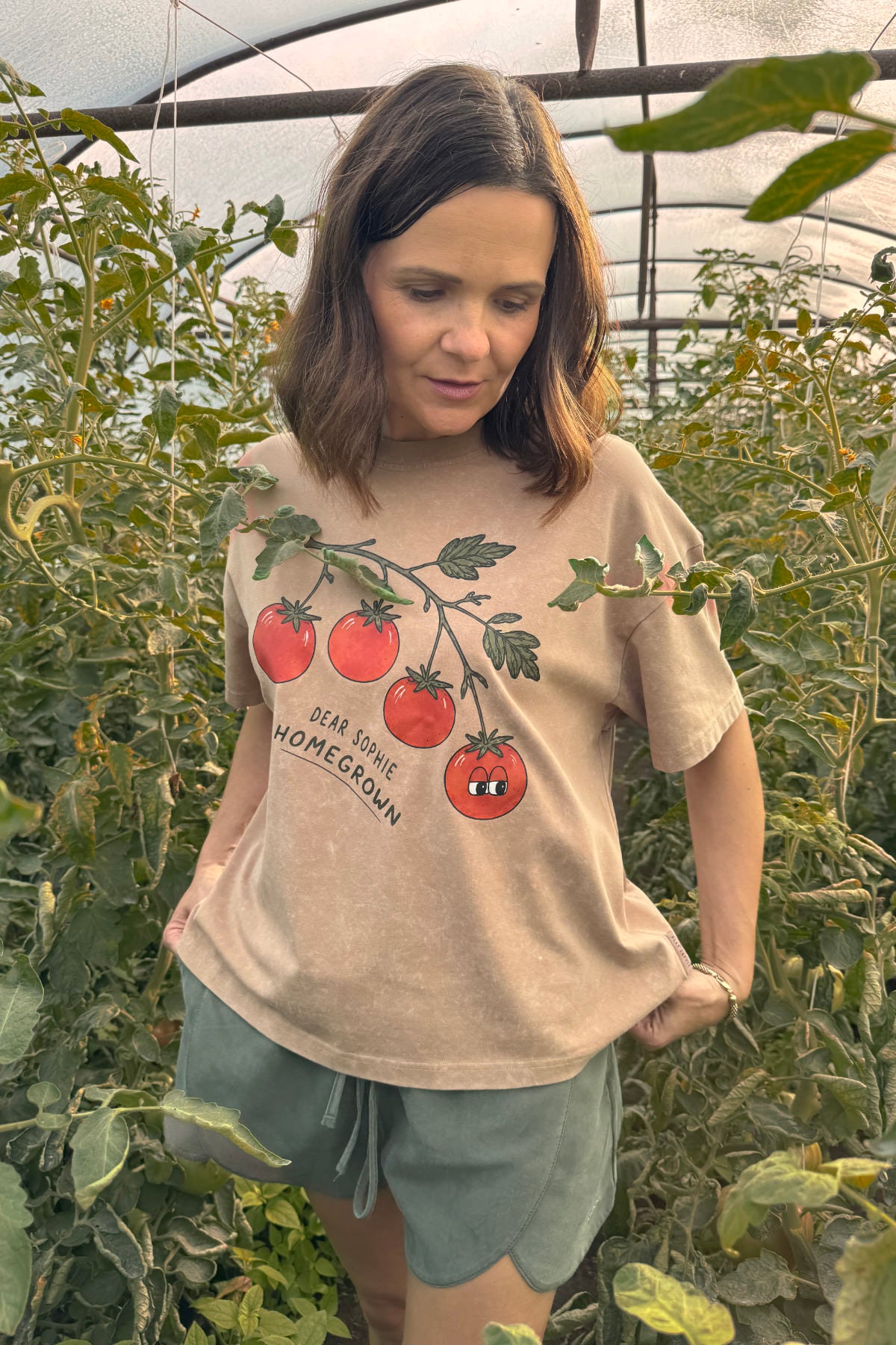 Damski t-shirt Washed Light Brown – DEAR SOPHIE