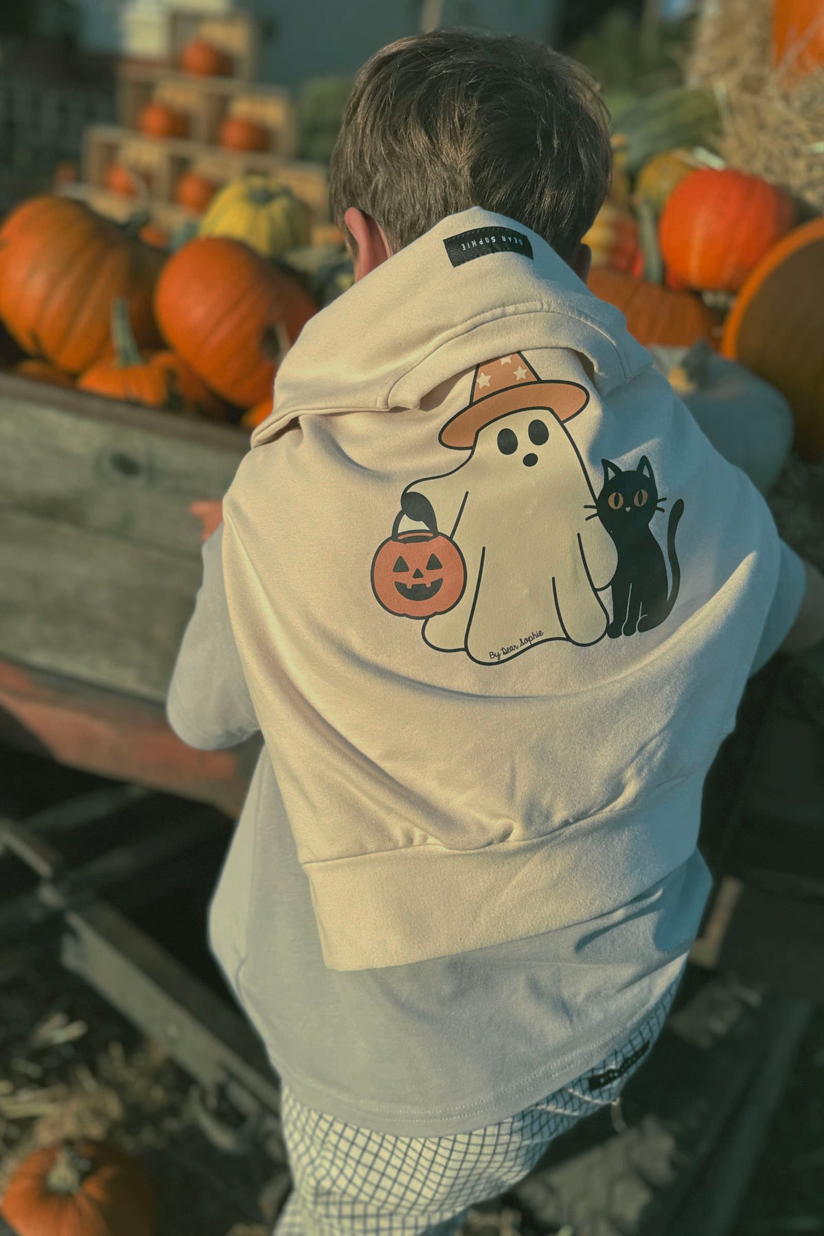 Bluza raglanowa dziecięca Halloween Trio Off-White – DEAR SOPHIE – ujęcie 4