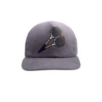 TENIS SZARY CZAPKA Z DASZKIEM