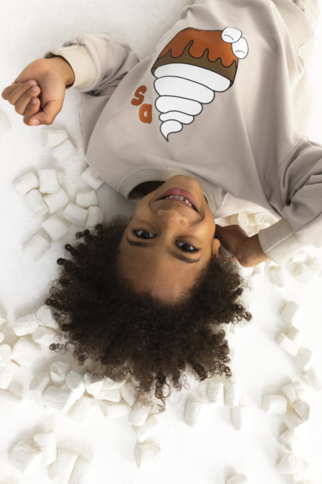 GORĄCA CZEKOLADA BEŻOWA BLUZA OVERSIZE