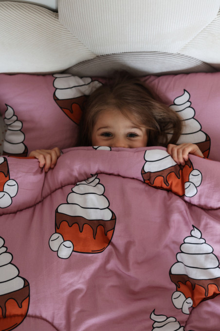 CHOCOLATE FILLED BEDDING SET