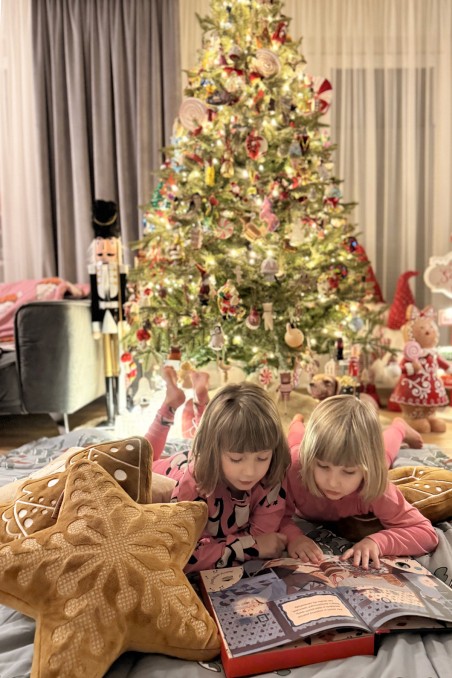 STAR DECORATIVE PILLOW