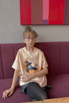 Luźny t-shirt dziecięcy Czarownica Masełkowa – DEAR SOPHIE – ujęcie 13