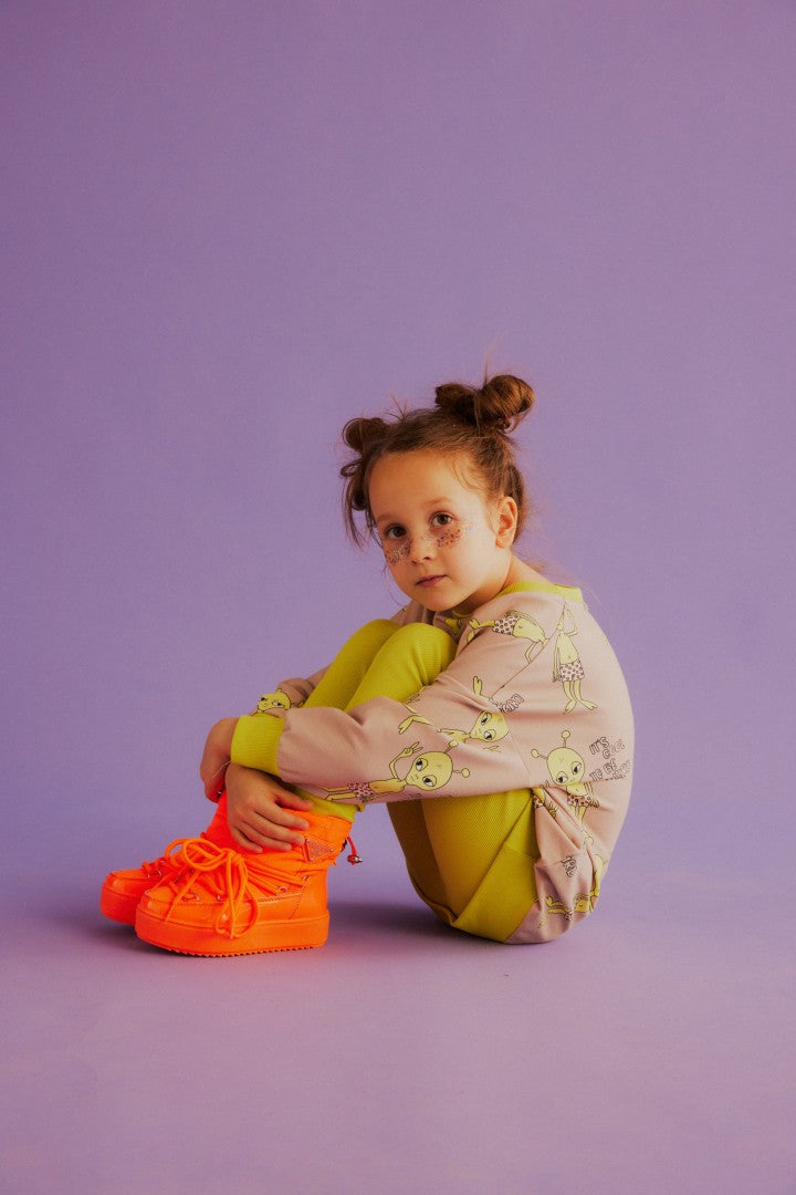 Bluza dresowa dziecięca Kosmitek Elo Beż – ujęcie 5